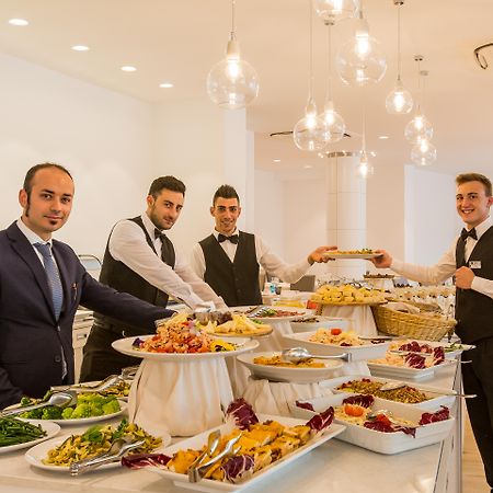 Hotel Luxor Milano Marittima Buitenkant foto