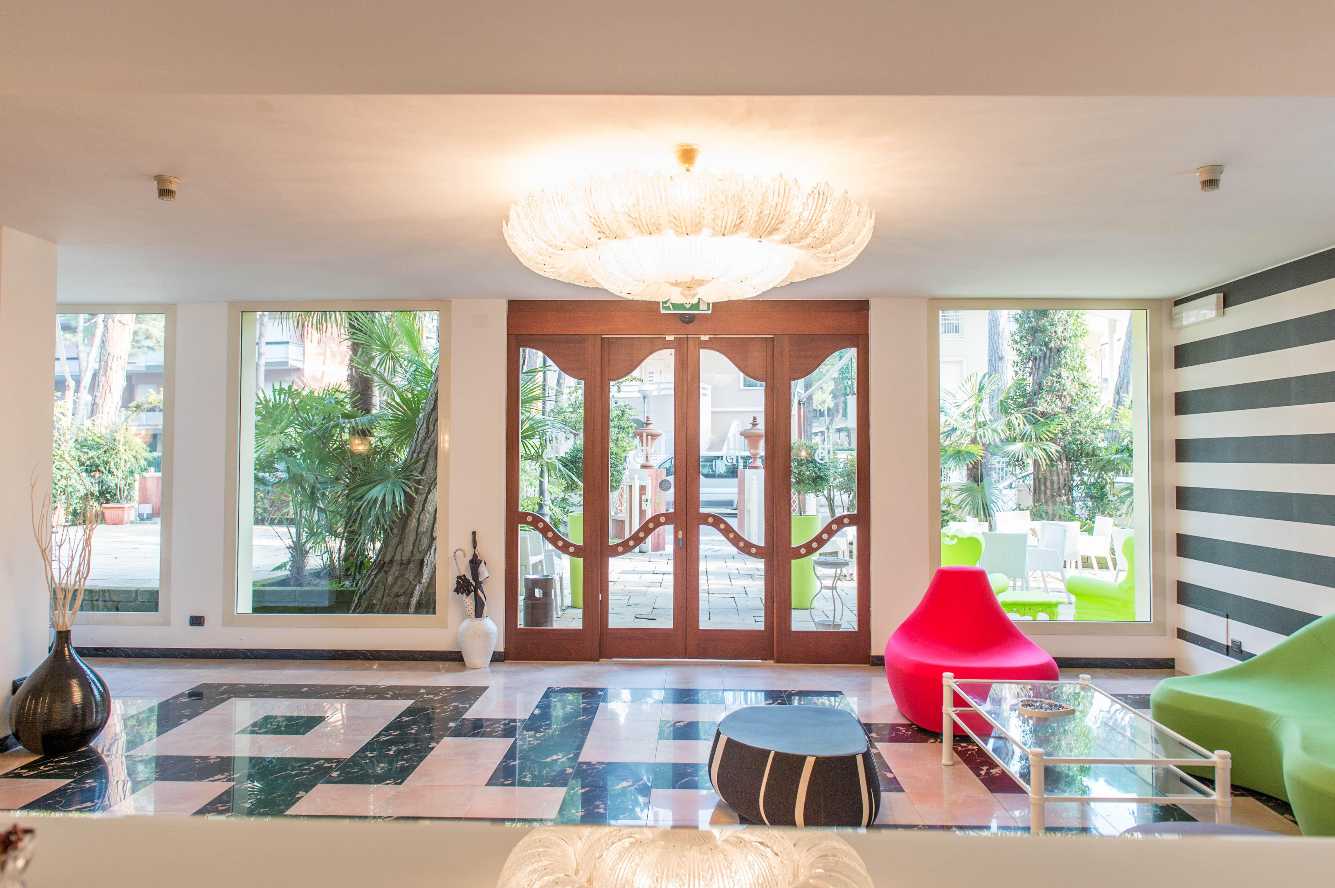 Hotel Luxor Milano Marittima Buitenkant foto
