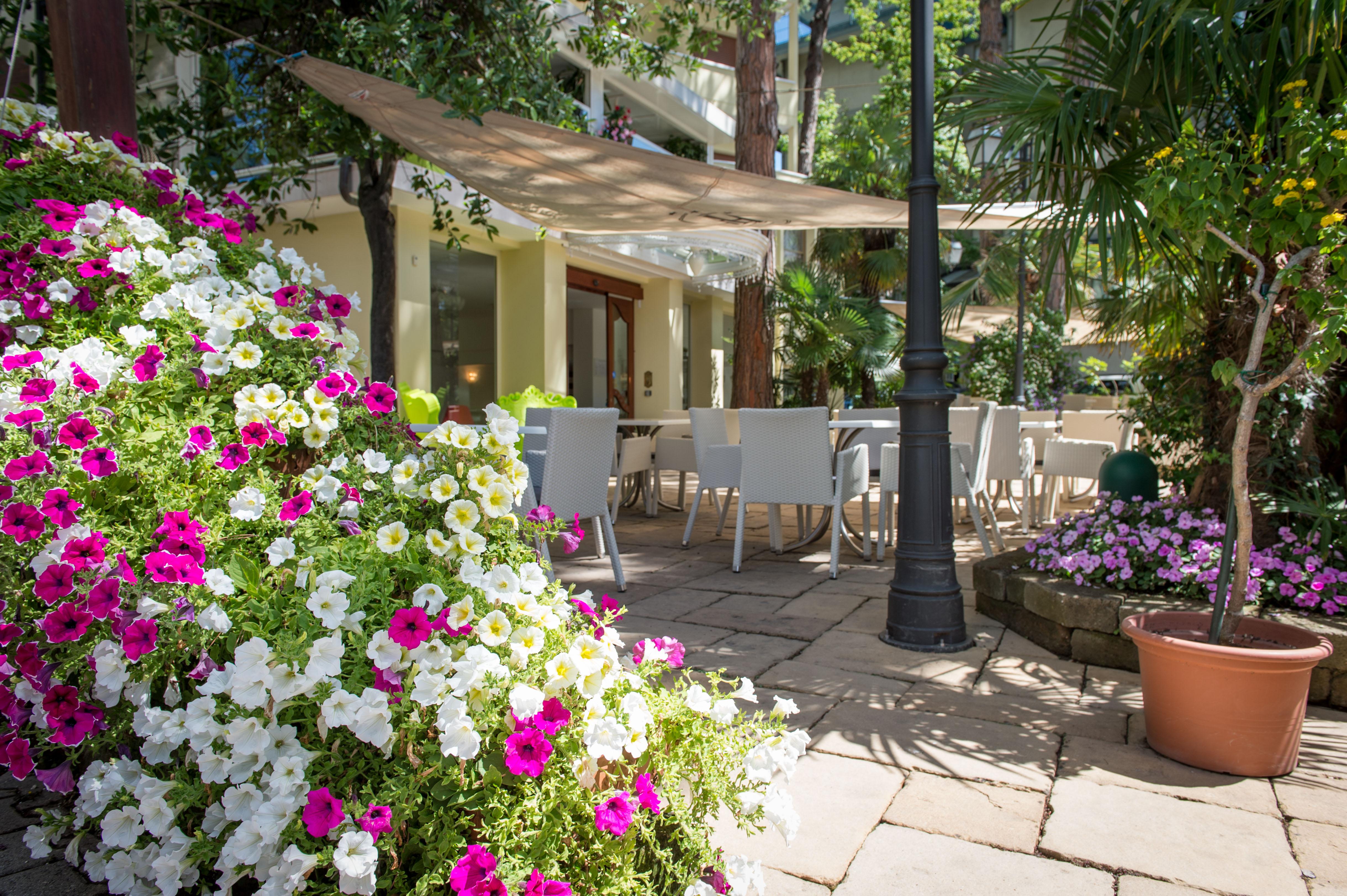 Hotel Luxor Milano Marittima Buitenkant foto