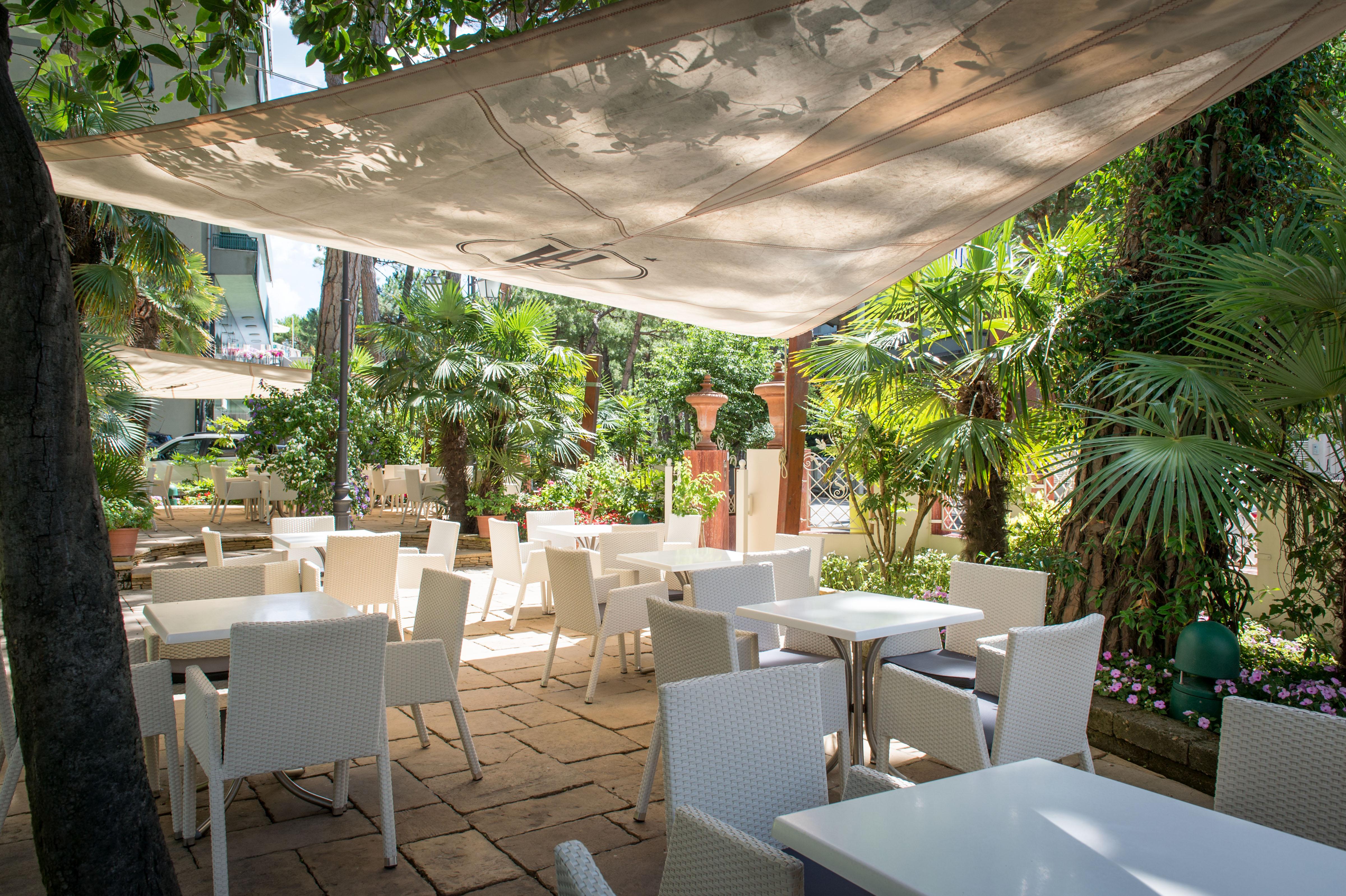 Hotel Luxor Milano Marittima Buitenkant foto