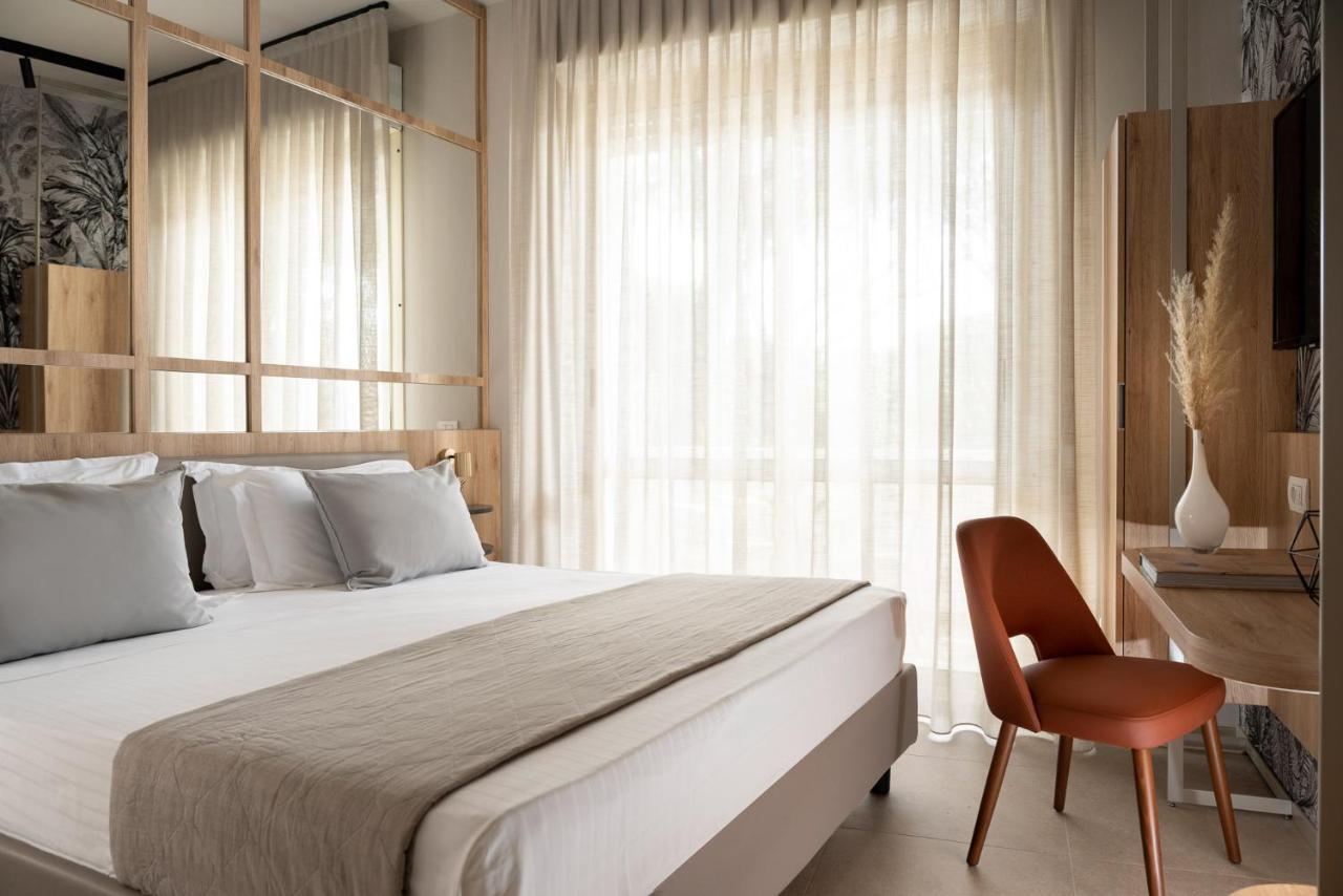 Hotel Luxor Milano Marittima Buitenkant foto