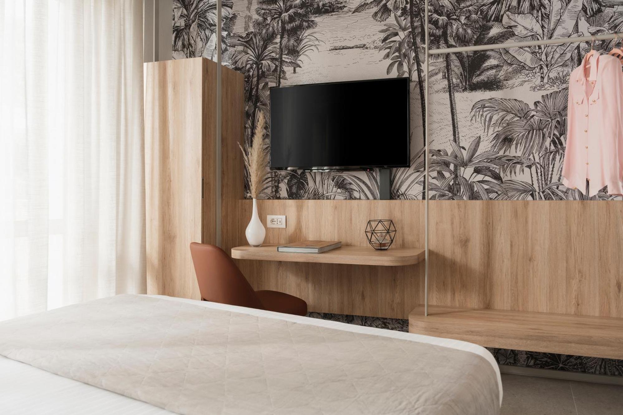 Hotel Luxor Milano Marittima Buitenkant foto