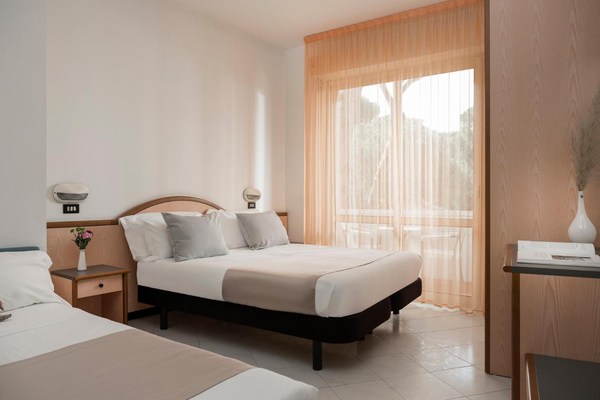Hotel Luxor Milano Marittima Buitenkant foto